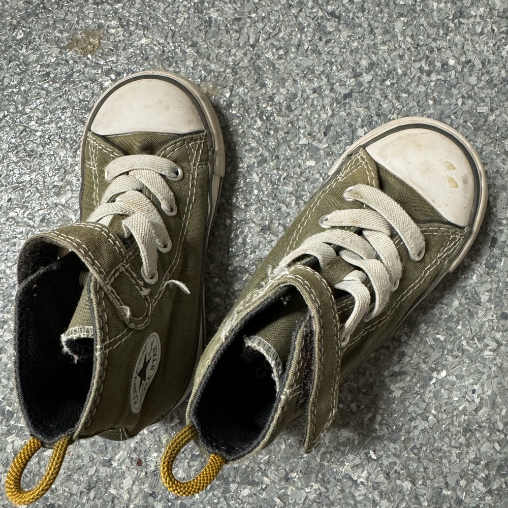Converse Chuck Taylor All Star Easy-On High Top Canvas Sneakers Baby size 7